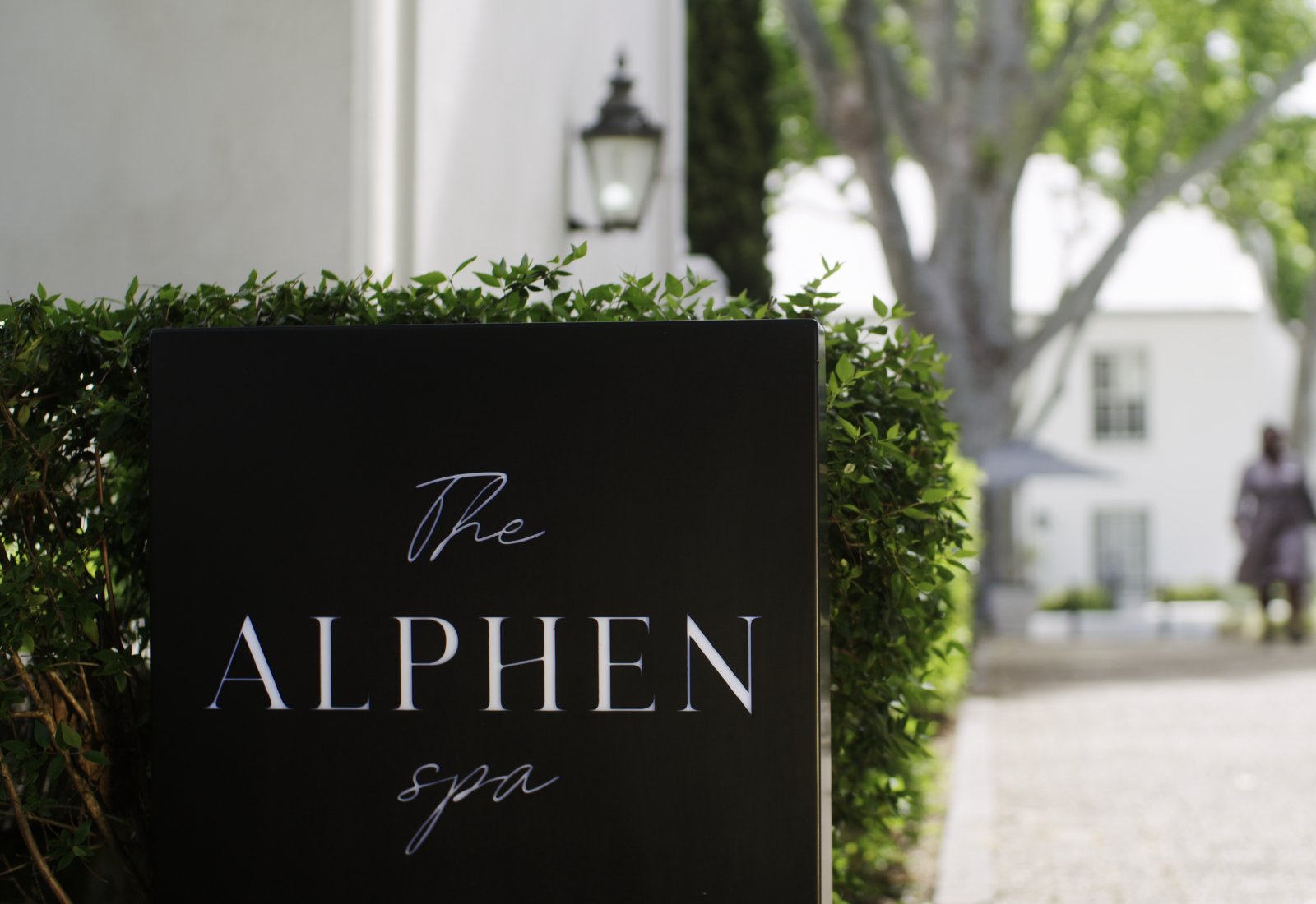 Alphen_Gallery. Spa. 1