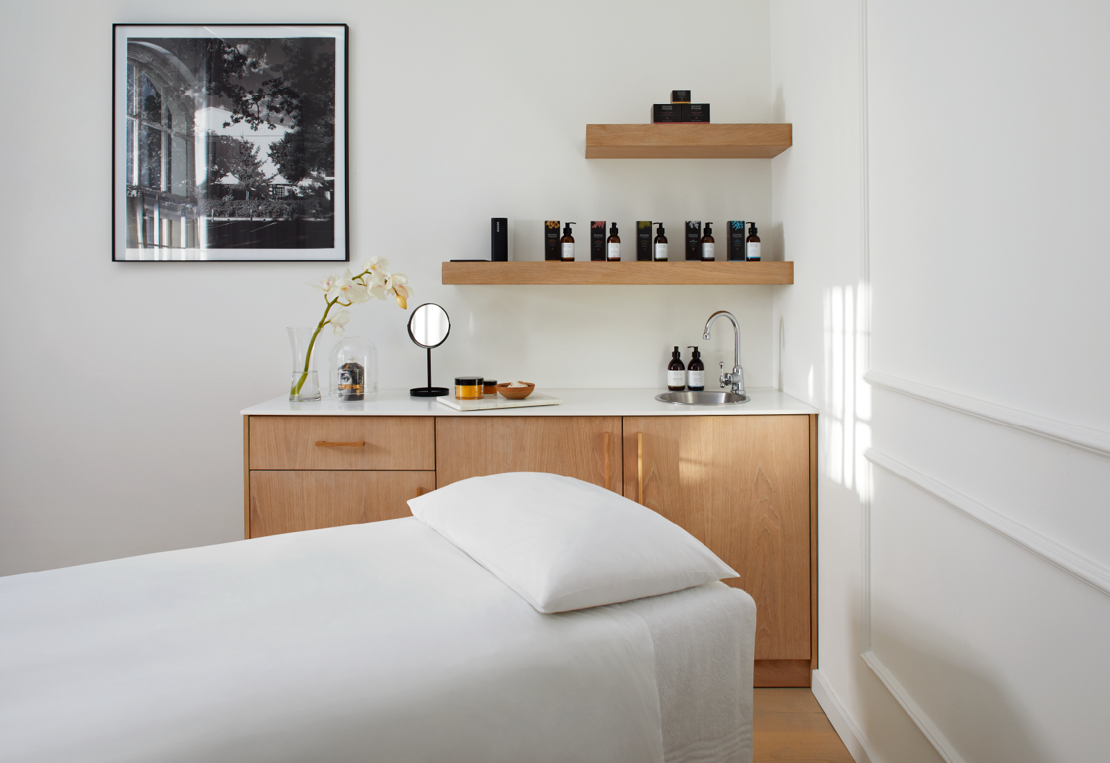 Alphen_Gallery. Spa. 2