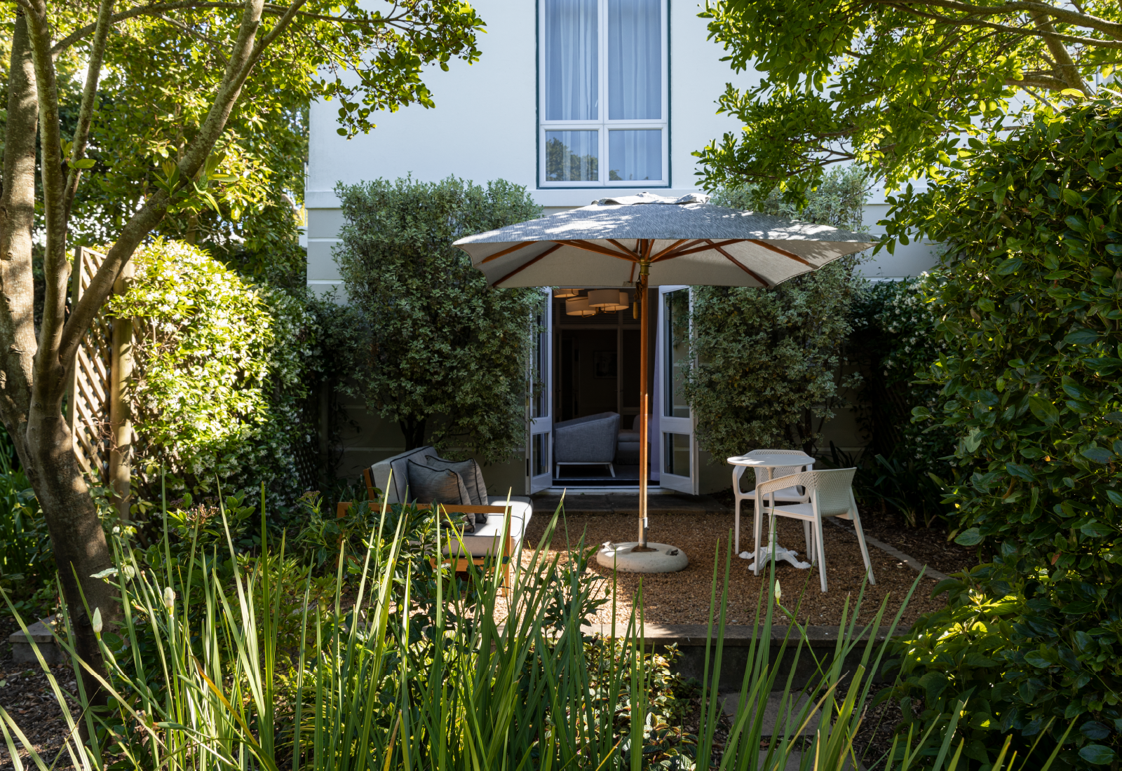 Alphen_Gallery. Stay. 16