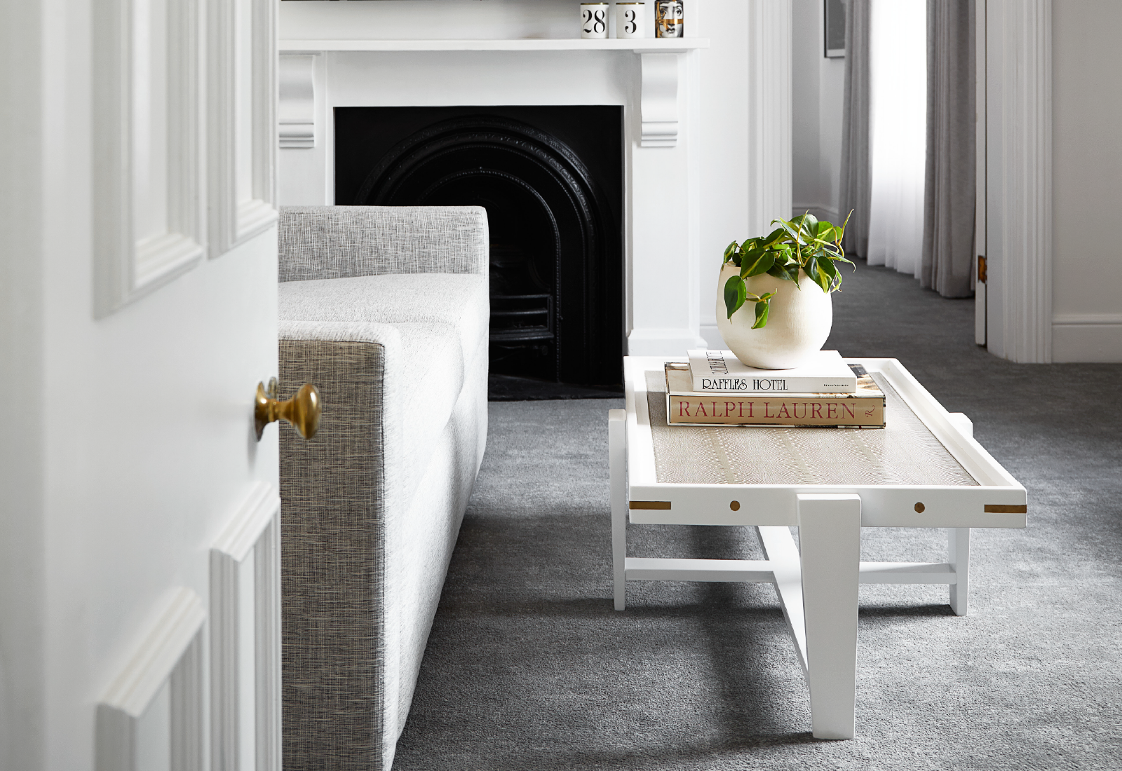 Alphen_Gallery. Stay. 20