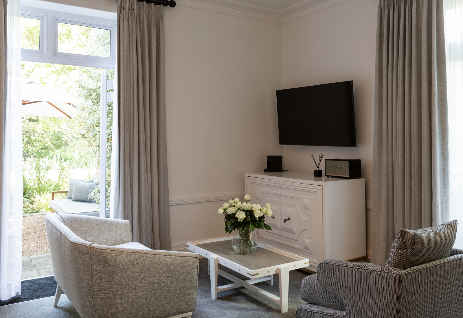 Alphen_Gallery. Stay. 22