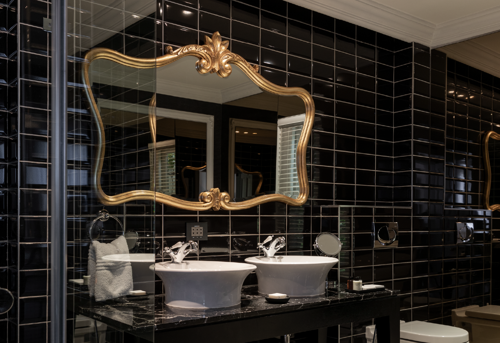 Alphen_Gallery. Stay. 6